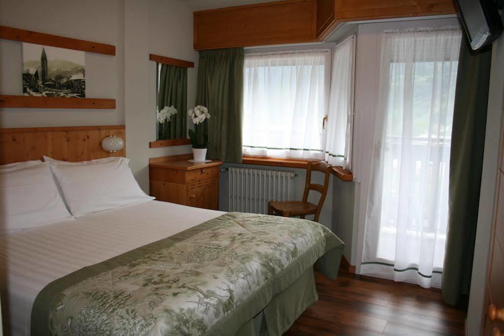 Hotel Larice Bianco Bormio Exterior foto